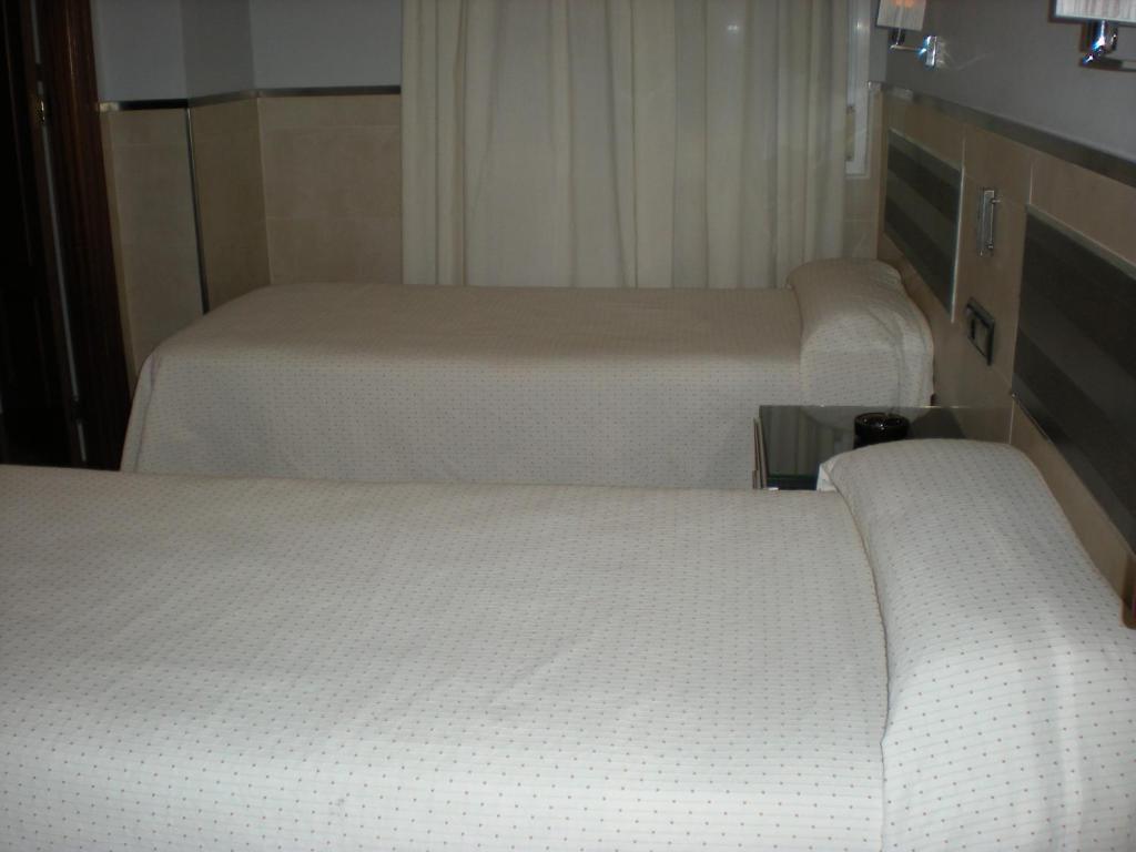 Hostal La Hispanidad Málaga Dış mekan fotoğraf