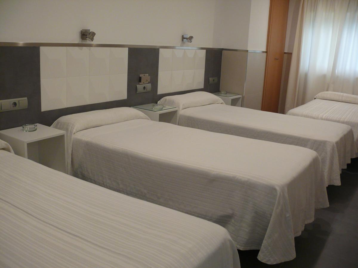 Hostal La Hispanidad Málaga Dış mekan fotoğraf