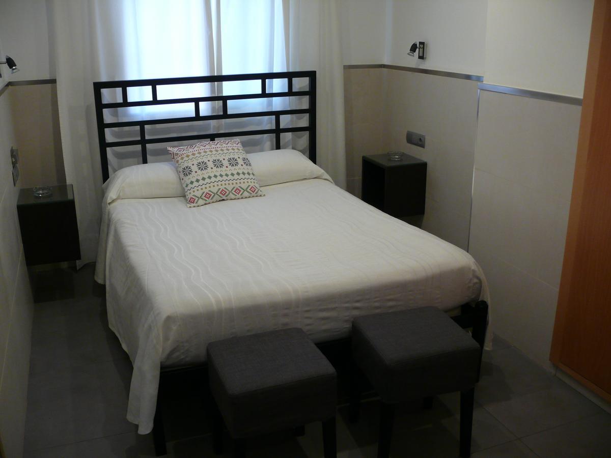 Hostal La Hispanidad Málaga Dış mekan fotoğraf